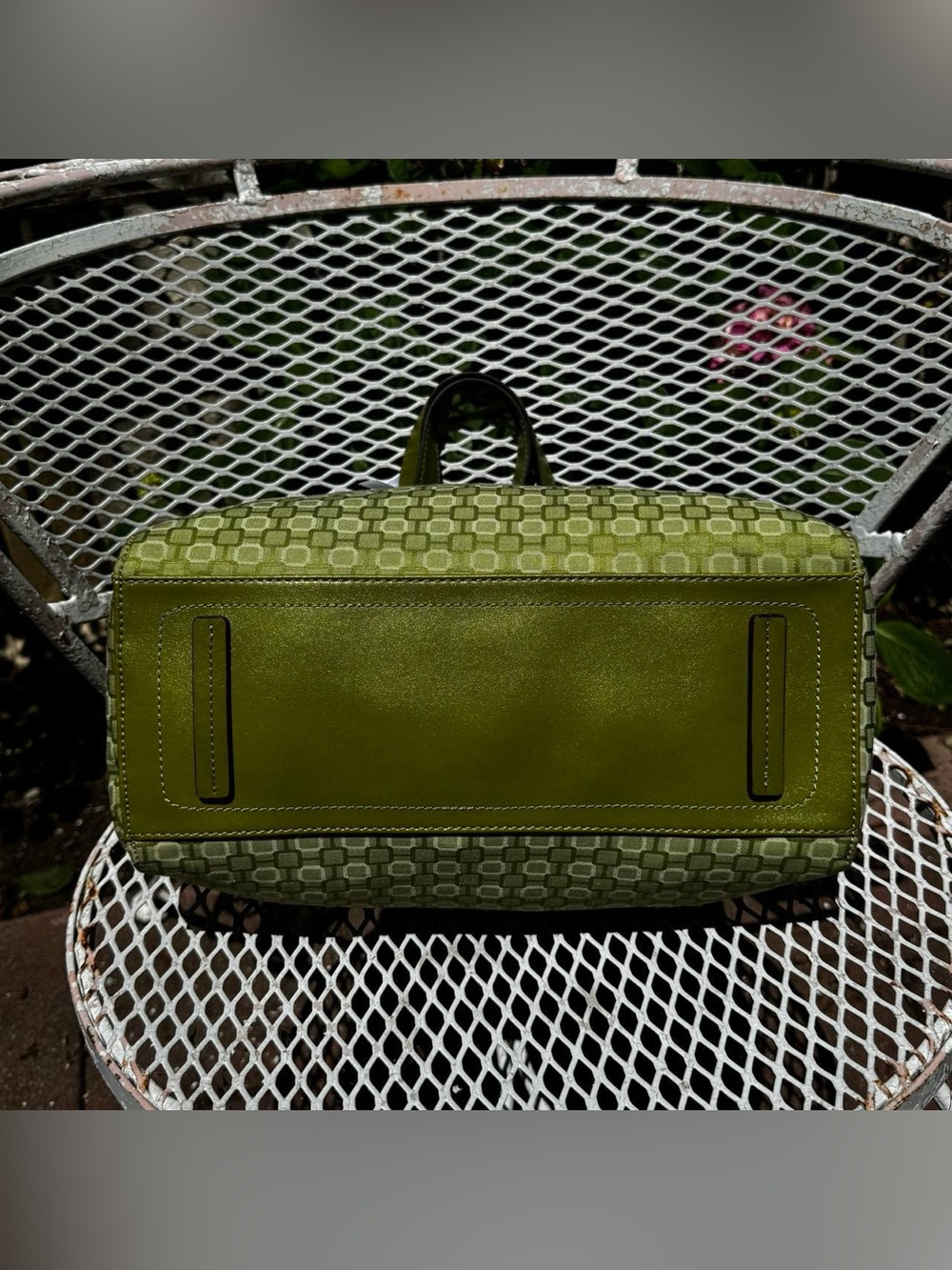 Adorable Lime Green Nine West Shoulder Bag - Picture 3 of 8